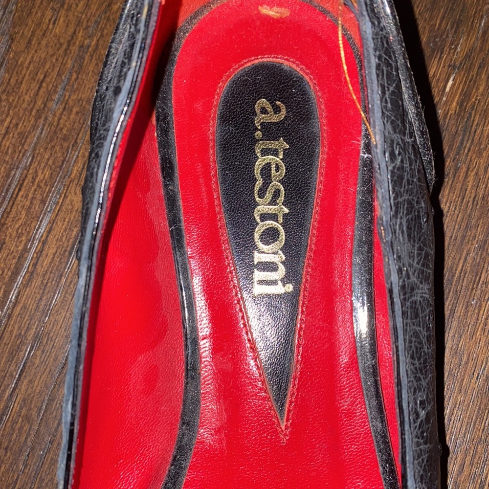 A. Testoni flats - Picture 2 of 6